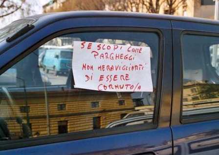 Sesso e parcheggi. L’insulto più divertente